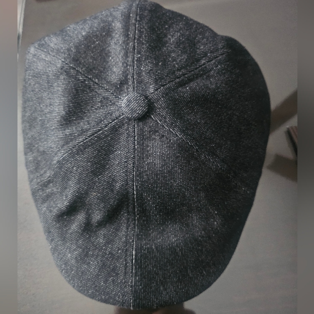 Kangol Black and Red Cap Jean material